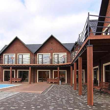 Hotel Four Seasons In Carpathians à Myhove Extérieur photo