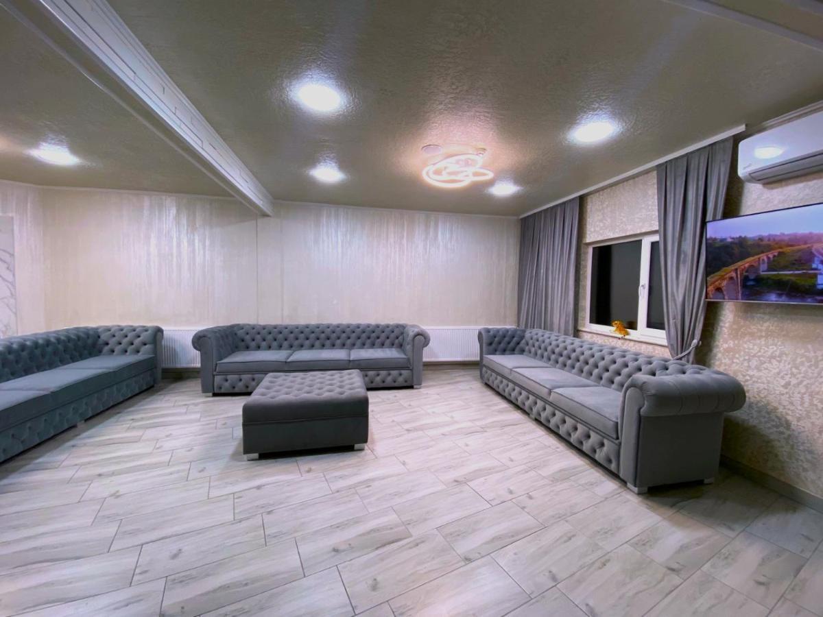 Hotel Four Seasons In Carpathians à Myhove Extérieur photo