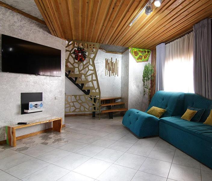 Hotel Four Seasons In Carpathians à Myhove Extérieur photo