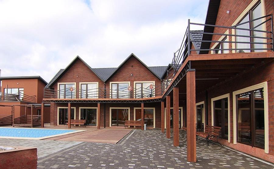 Hotel Four Seasons In Carpathians à Myhove Extérieur photo