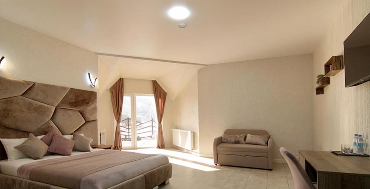 Hotel Four Seasons In Carpathians à Myhove Extérieur photo